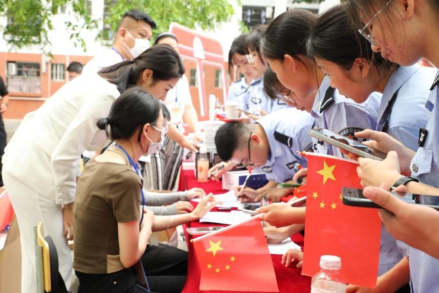 图片2.png 图片2.png